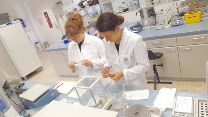 Investigadoras de la UCA.
