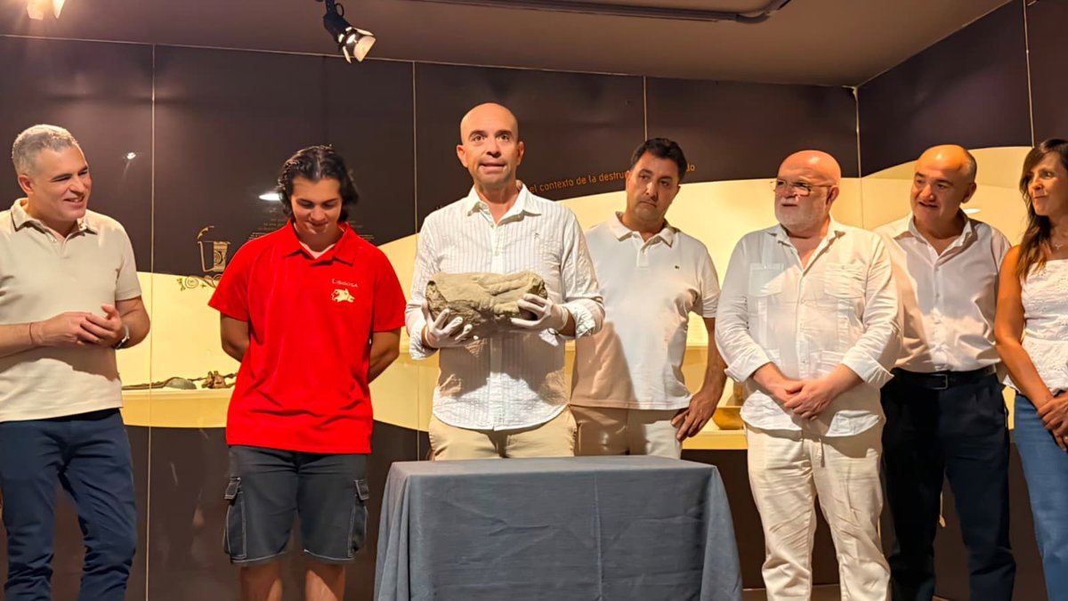 El Parque Arqueológico de Libisosa desvela una escultura antropormorfa de época ibérica que correspondería a una cabeza