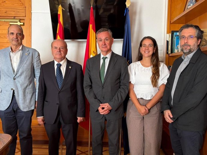 El Departamento de Medio Ambiente y Turismo del Gobierno de Aragón recibió esta semana a la Hermandad de San Juan de la Peña.
