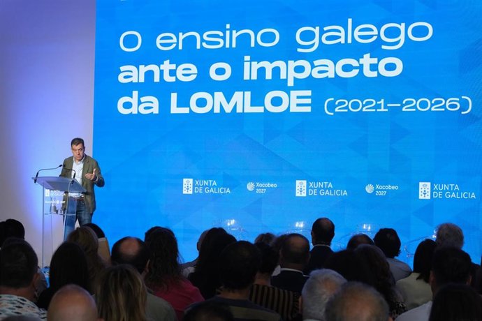 El conselleiro de Educación, Román Rodríguez, en el acto 'O ensino galego ante o impacto da LOMLOE (2021-2026)', a 5 de septiembre de 2026.