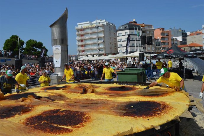 Elaboración de la tortilla más grande del mundo