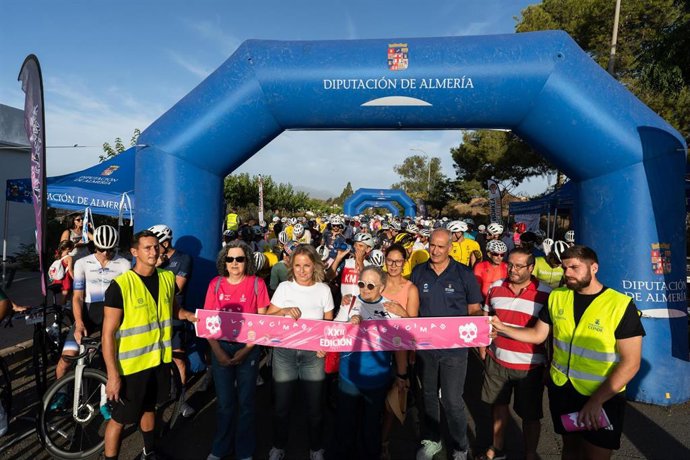 'Las 4 Cimas' Recorre La Sierra De Los Filabres (Almería) Con Más De 400 Participantes.