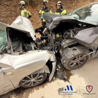 Cinco heridos en una colisión frontal de dos vehículos en Casares (Málaga)