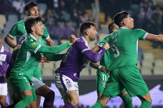 Futbol, Deportes Concepcion vs Audax Italiano Vigesimasegunda fecha, campeonato Nacional 2026. El jugador de Deportes Concepcion Lautaro Grillo es fotografiado durante el partido de primera division contra Audax Italiano disputado en el estadio Ester Roa