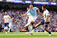 El City sigue marcando el ritmo y el Fulham de Arbeloa se hunde