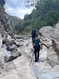 Rescatados tres senderistas, entre ellos una mujer embarazada, en el Cañón del Río Leza
