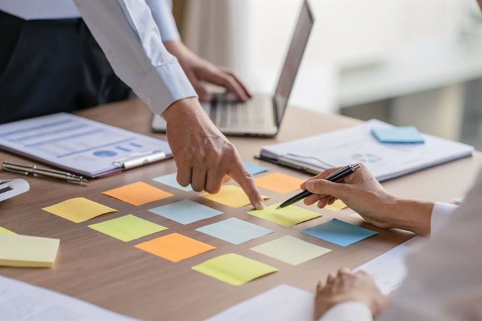 Archivo - Perú.- ¿Mejorar o innovar? La decisión que define el futuro de una empresa