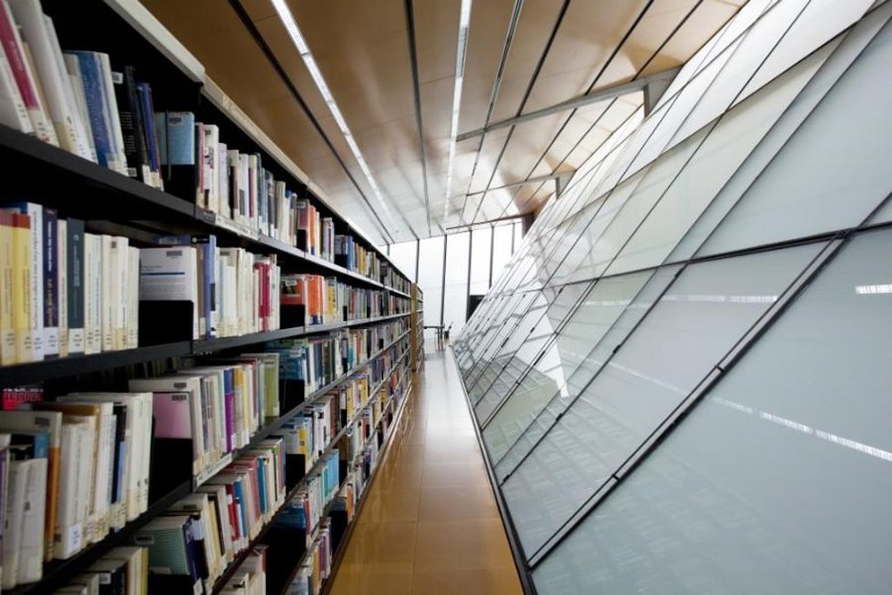 Biblioteca Pública Rafael Alberti, en el distrito de Fuencarral-El Pardo.