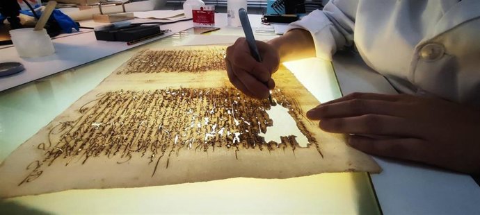 Restauración de un documento histórico