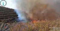 El Infoca cifra en cinco las hectáreas de matorral afectadas tras extinguir el incendio de Puerto Moral (Huelva)
