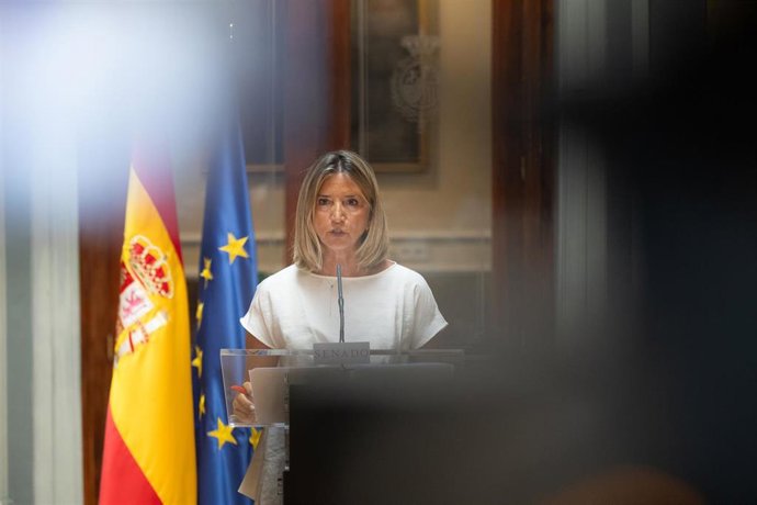 La portavoz del PP en el Senado, Alicia García, durante una rueda de prensa, en el Senado, a 19 de agosto de 2026, en Madrid (España). 