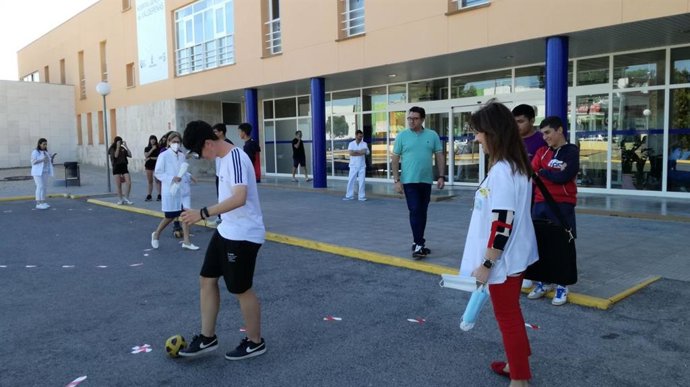 Proyecto de Gerencia de Valdepeñas para la Educación para la Salud 'Alcohol: ¿limitas o te limita?'.