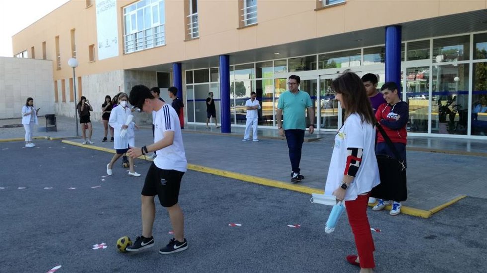 Proyecto de Gerencia de Valdepeñas para la Educación para la Salud 'Alcohol: ¿limitas o te limita?'.