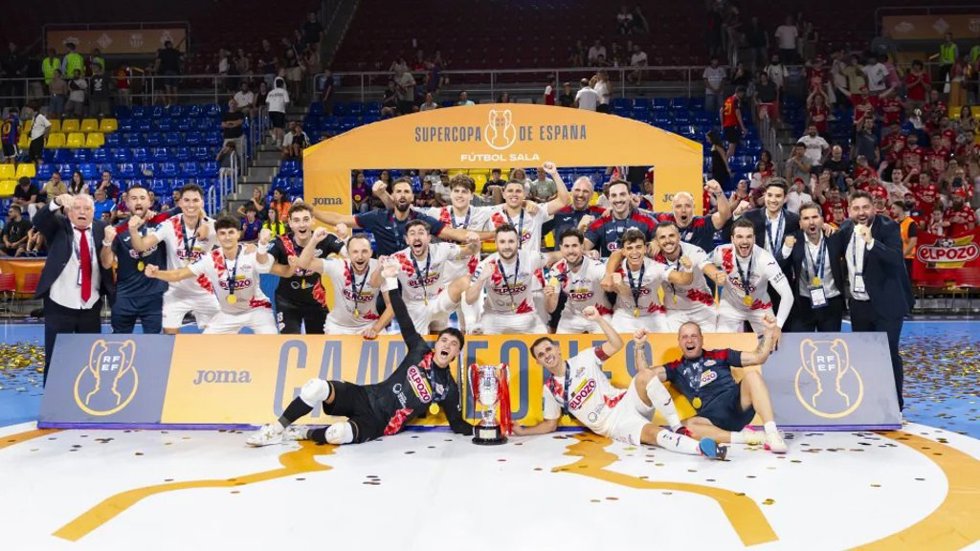 ElPozo Murcia Costa Cálida levanta la Supercopa de España 2026.