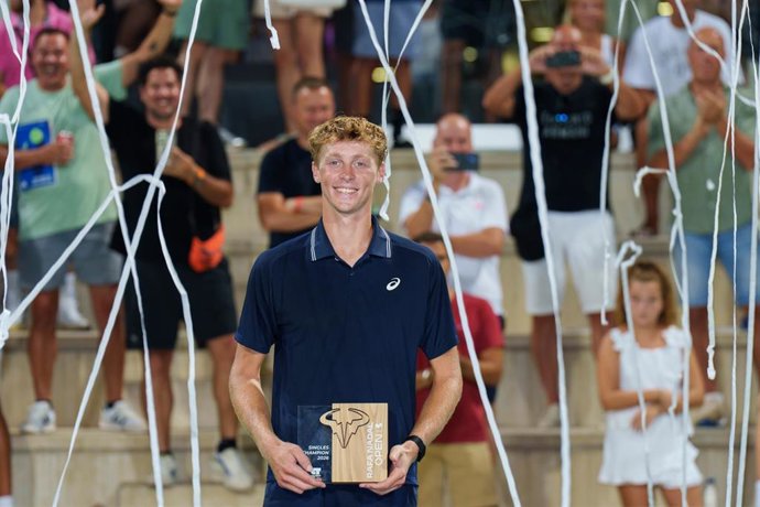 El tenista francés Felix Balshaw, campeón del Rafa Nadal Open by Movistar 2026.