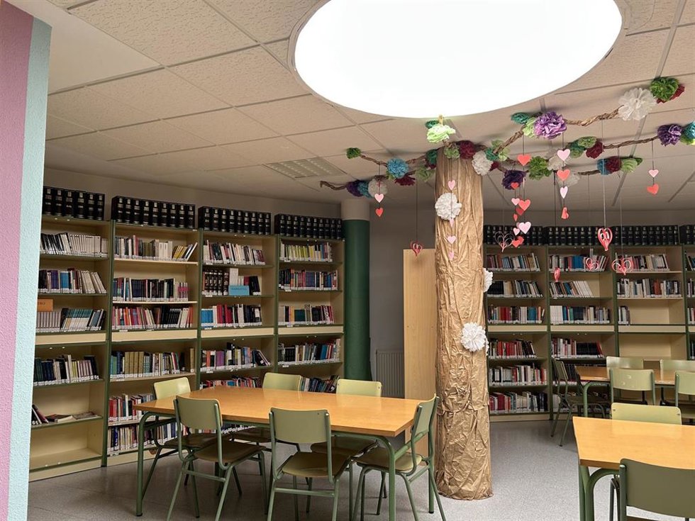 Archivo - La Consejería de Educación destina 9 millones a ayudas de libros de texto y material escolar para curso 2026/2027