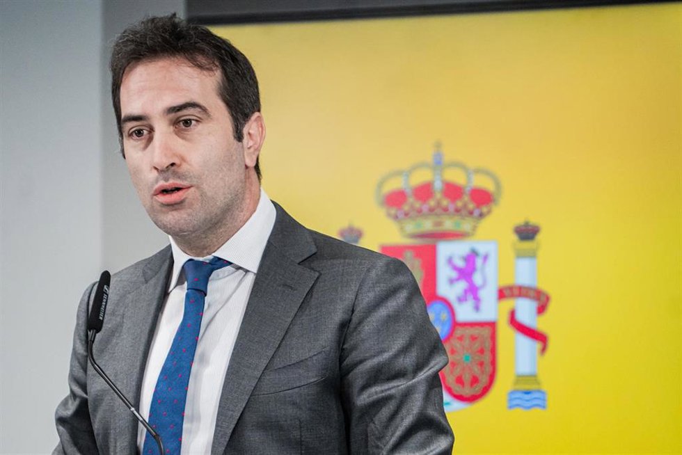 Archivo - El vicepresidente primero y ministro de Economía, Comercio y Empresa, Carlos Cuerpo