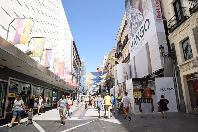Archivo - La calle Preciados de Madrid