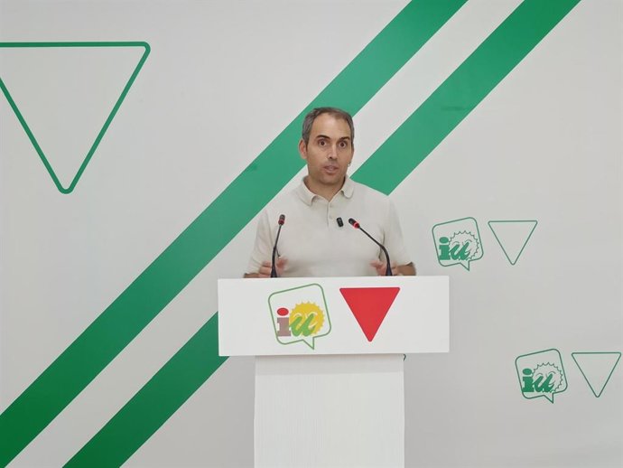 El coordinador general de Izquierda Unida Andalucía, Toni Valero, este lunes