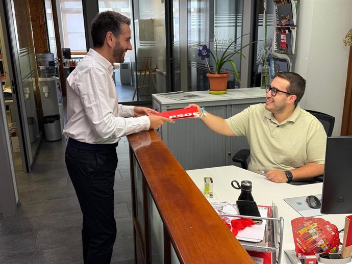 El secretario general del PSOE riojano, Javier García