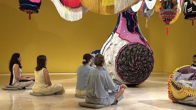 Imagen de  la sesión de meditación y terapia Gestalt, 'Transmutar la mirada'