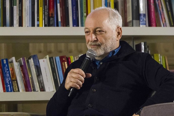 Archivo - November 18, 2019, Turin, Piedmont, Italy: Writer André Aciman during a book launch in Torino, Italy