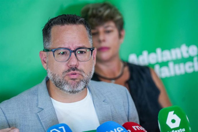 El portavoz de Adelante Andalucía, José Ignacio García, durante la rueda de prensa. A 07 de septiembre de 2026, en Sevilla (Andalucía, España). El portavoz de Adelante Andalucía, José Ignacio García, atiende a los medios para presentar el plan de Adelante