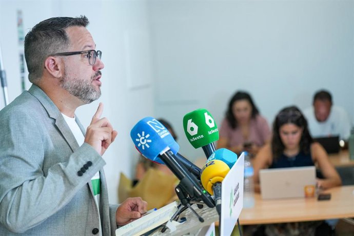 El portavoz de Adelante Andalucía, José Ignacio García, durante la rueda de prensa. A 07 de septiembre de 2026, en Sevilla (Andalucía, España). El portavoz de Adelante Andalucía, José Ignacio García, atiende a los medios para presentar el plan de Adelante