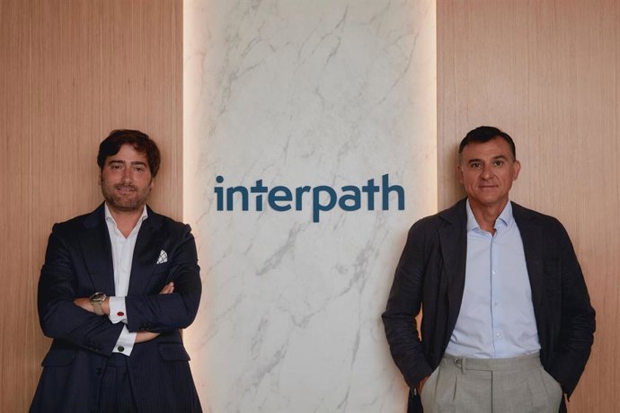 De izquierda a derecha, el director general de Interpath en España, Mario Ortega, y el consejero delegado de Interpath en España, Gonzalo Montes.