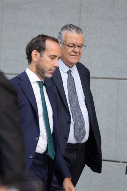 El presidente de Plus Ultra, Julio Martínez Sola, a su llegada a la Audiencia Nacional, a 7 de septiembre de 2026, en Madrid (España). El juez de la Audiencia Nacional José Luis Calama, que investiga el 'caso Plus Ultra', ha citado a declarar como investi