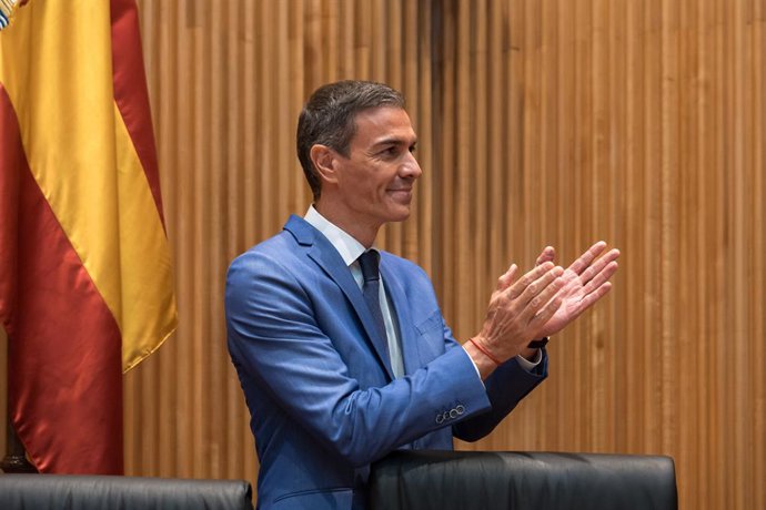 Archivo - Arquivo - O presidente do Governo, Pedro Sánchez, preside à reunião interparlamentar do Grupo Socialista (Congresso, Senado e Parlamento Europeu) na Sala Ernest Lluch do Congresso, em 15 de setembro de 2025, em Madri (Espanha). O presidente do