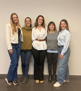 Equipo investigador de Fisioterapia que trabaja en el desarrollo de una nueva plataforma de telerehabilitación para pacientes con ataxias hereditarias