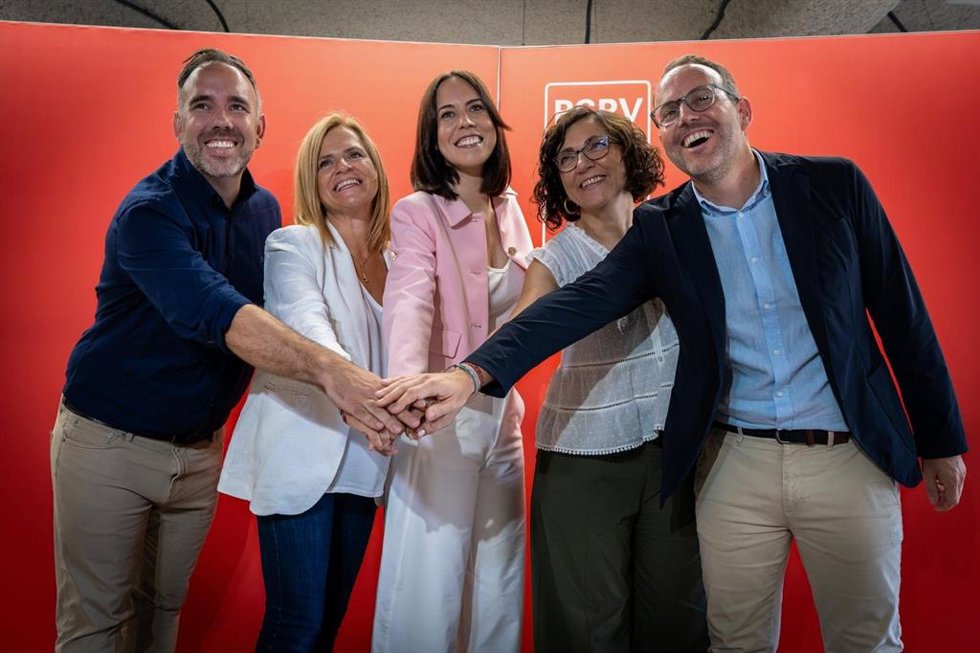 La secretaria general del PSPV-PSOE, Diana Morant, ha presentado este lunes a los candidatos a las alcaldías de las cuatro ciudades más grandes de la Comunitat Valenciana, València, Castelló, Alicante y Elche