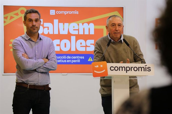 Archivo - Arxiu - Fullana (esq) junt amb Baldoví (drta) en la roda de premsa