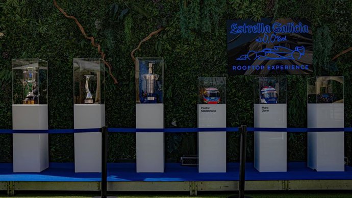 Estrella Galicia 0,0, Carlos Sainz y Williams presentan la Rooftop Experience en Callao.