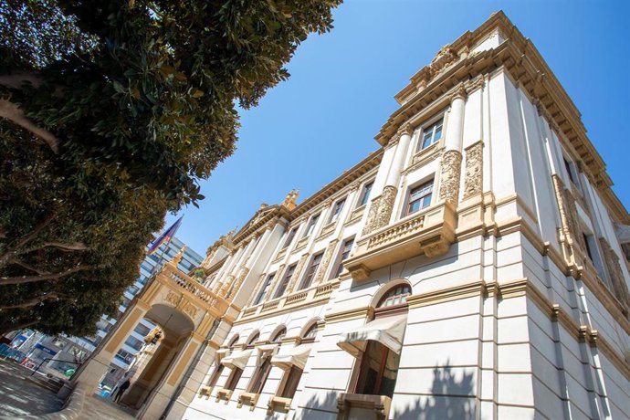 Archivo - Fachada de la Diputación de Alicante