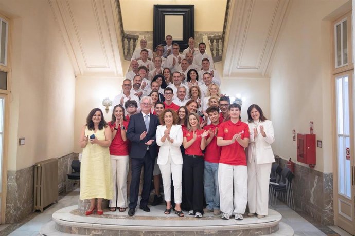 Delegación española que participará en la competición WorldSkills de Shanghai,
