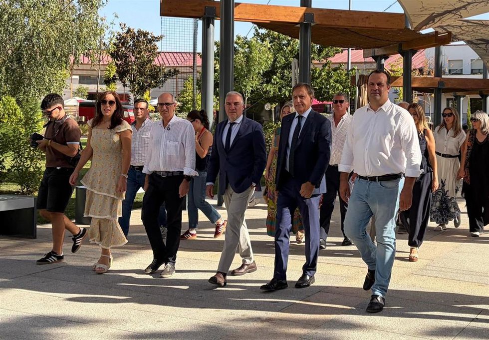 Javier Iglesias, Elías Bendodo, Carlos García Carbayo y David Mingo en su visita a Salamaq 2026.