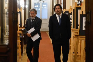 Santiago, 7 de Septiembre de 2026.  Con la ausencia de Trinidad Steinert, sesiona la Comision de la Camara de Diputados por la gestion de al ex Ministra de Seguridad, solo con la participacion del coordinador de asesores del gabinete presidencial,