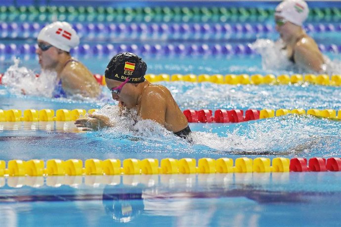 La nadadora paralímpica española Anastasiya Dmytriv en la primera jornada del Campeonato de Europa de Natación Paralímpica de Kocaeli (Turquía)