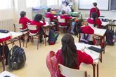 Foto: Un estudio europeo relaciona ciertas bacterias del polvo de las aulas con una menor función pulmonar infantil