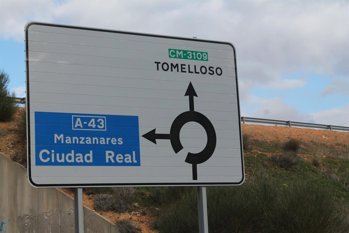 Fallece un hombre tras ser atropellado por un turismo en la autovía a la altura de Manzanares
