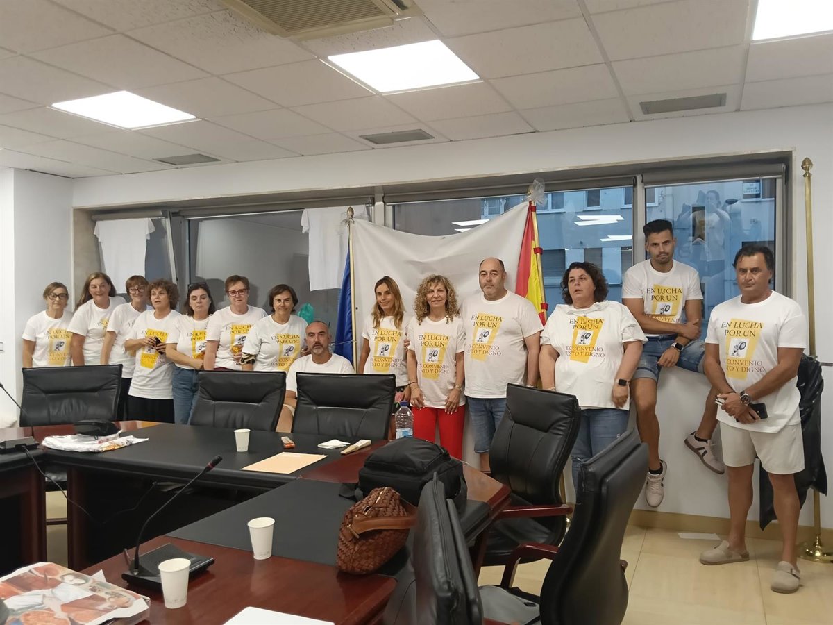 El comité de empresa del Gobierno sigue su segundo día de encierro al no recibir respuesta escrita a sus peticiones