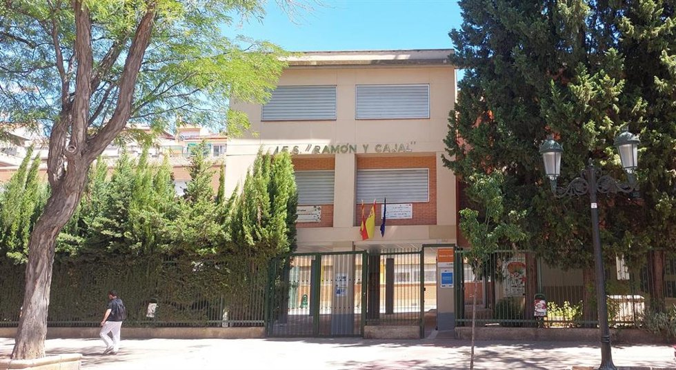 Archivo - Instituto de Educación Secundaria (IES) Ramón y Cajal de Zaragoza.