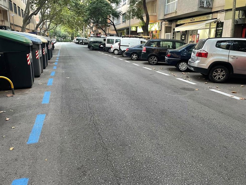 La calle Reis Catòlics presenta zona ORA en el lado de los impares y zona libre en el lado de los pares.