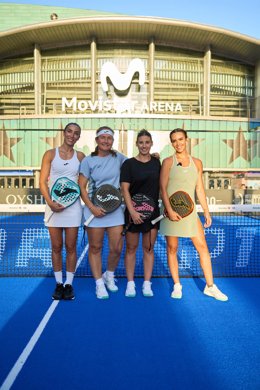 Cristina Pedroche, Virseda, Carolina Navarro y Nuria Rodríguez prueban la zapatilla Slam Footshape de Joma en Premier Padel Madrid.