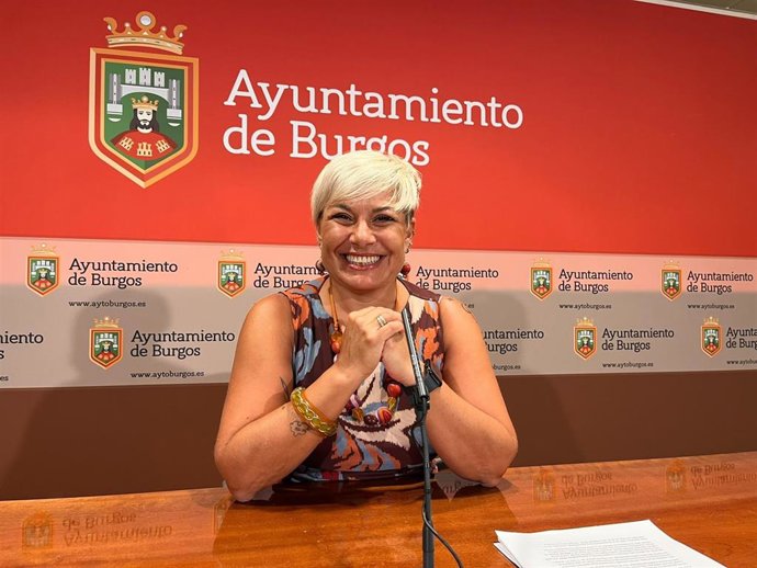Mila del Campo antes de comparecer ante los medios.