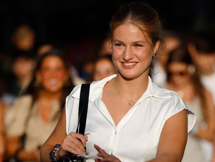 Un experto desvela las claves del maquillaje de la princesa Leonor en su primer día de universidad: "Labios melocotón"