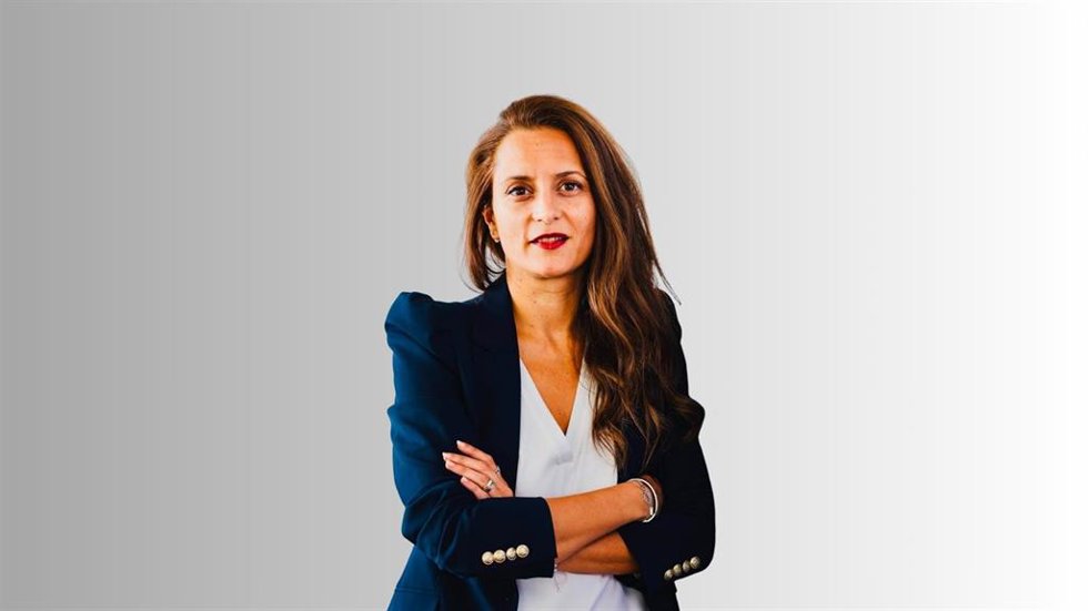 Transavia nombra a Hela Jaziri nueva directora de Ventas y Digital para reforzar la relación con clientes.