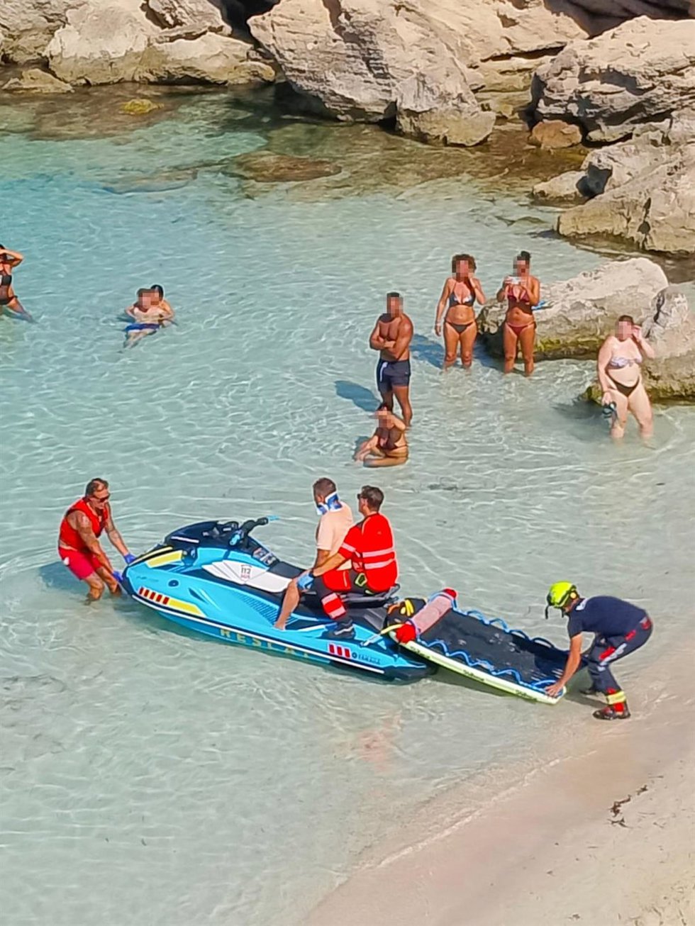 Asistencia a un precipitado en Es Caló, Formentera